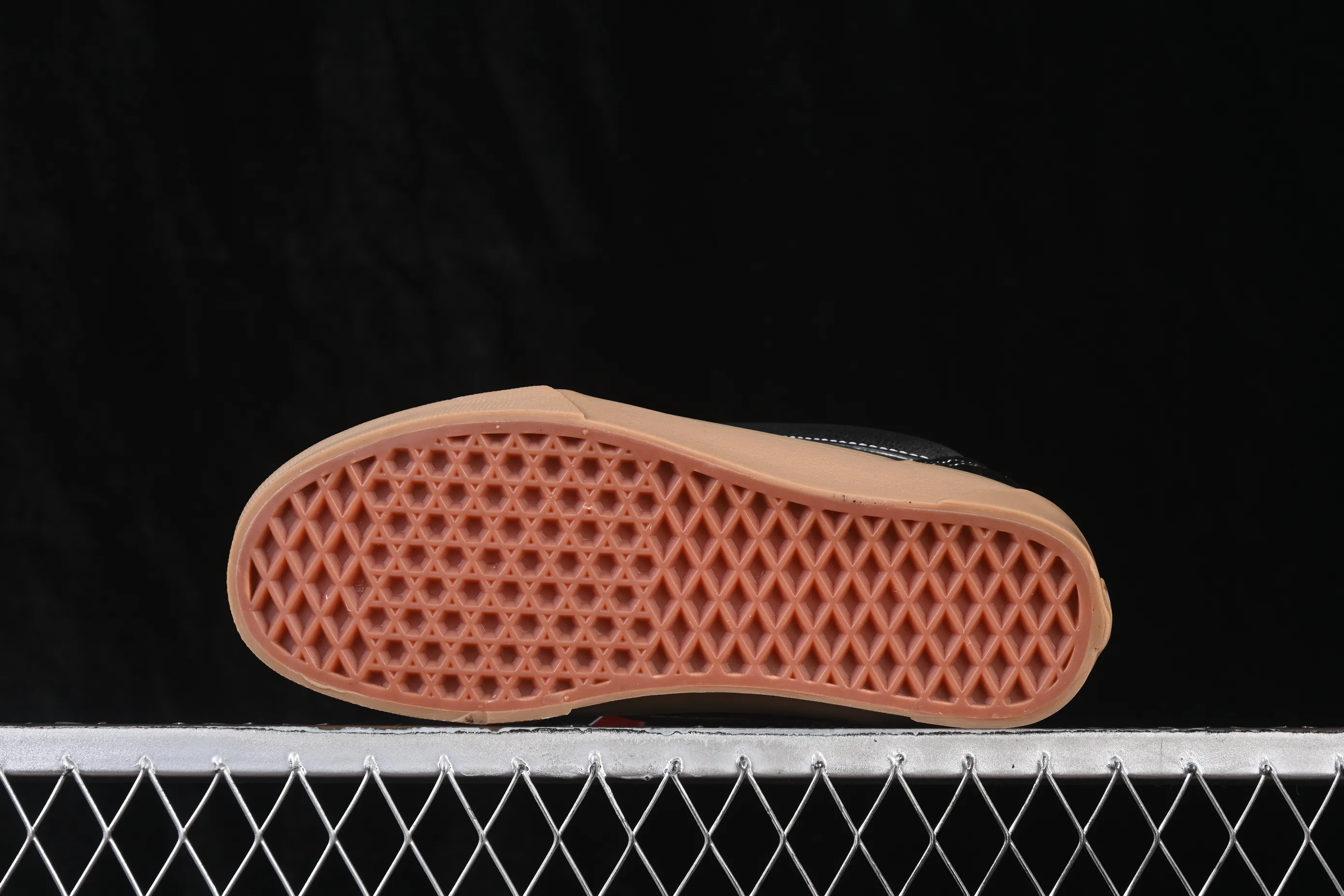 All categories Vans Vans series Vans Low Vans Knu Skool Vans low-top casual skateboard shoes VN0009D22CJI
